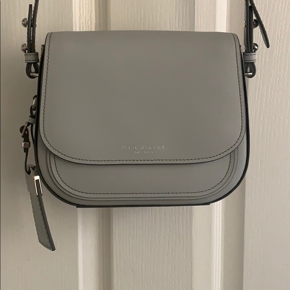 Marc Jacobs Mini Leather Crossbody in light grey - Picture 2 of 4